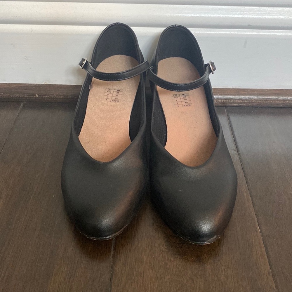 Bloch character shoes